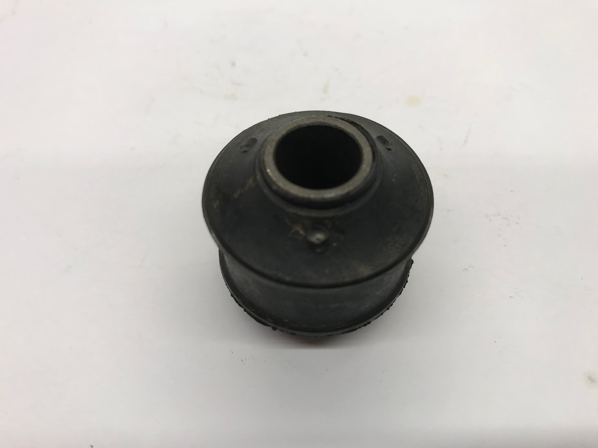 MAN L2000 ANTIROLL BAR BUSH FRONT EYE TruckVanParts