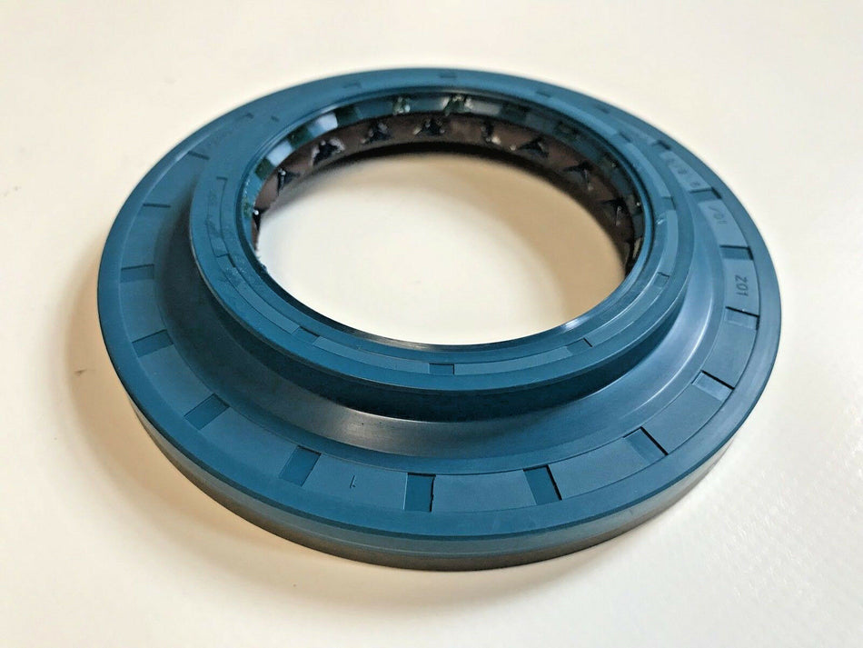 MAN L2000 REAR AXLE DIFFERENTAL PINION OIL SEAL